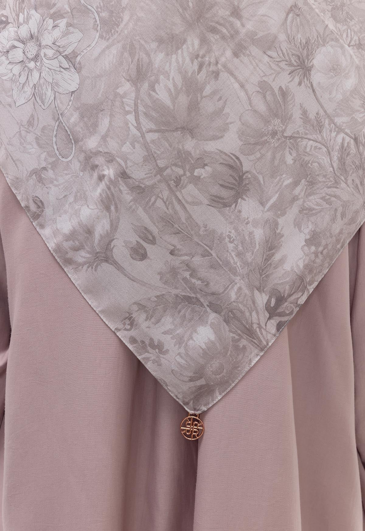 DYANDRA SCARF