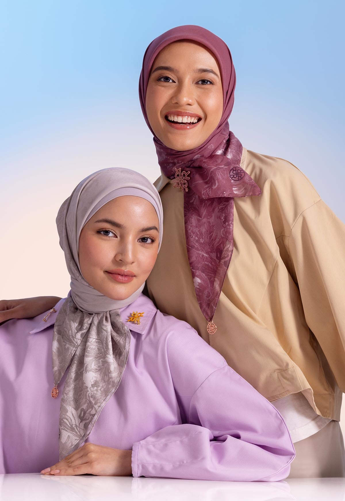 DYANDRA SCARF