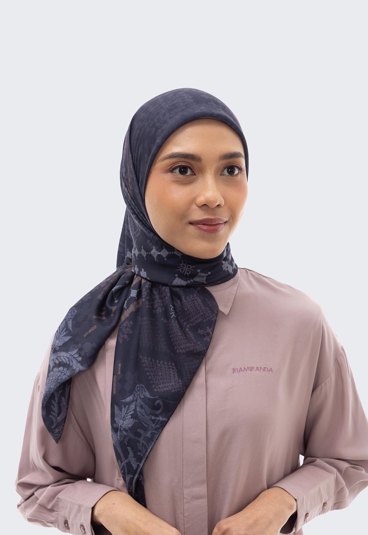 EVELINE SCARF