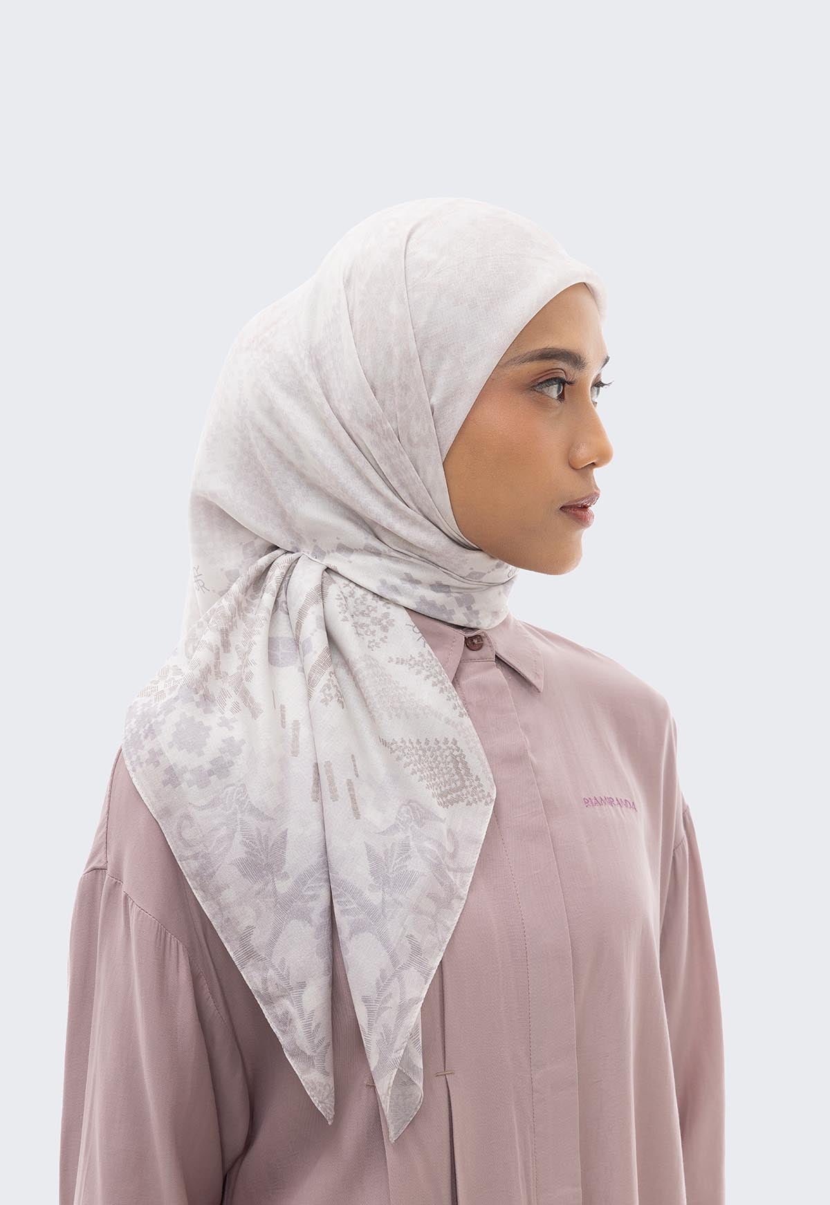 EVELINE SCARF