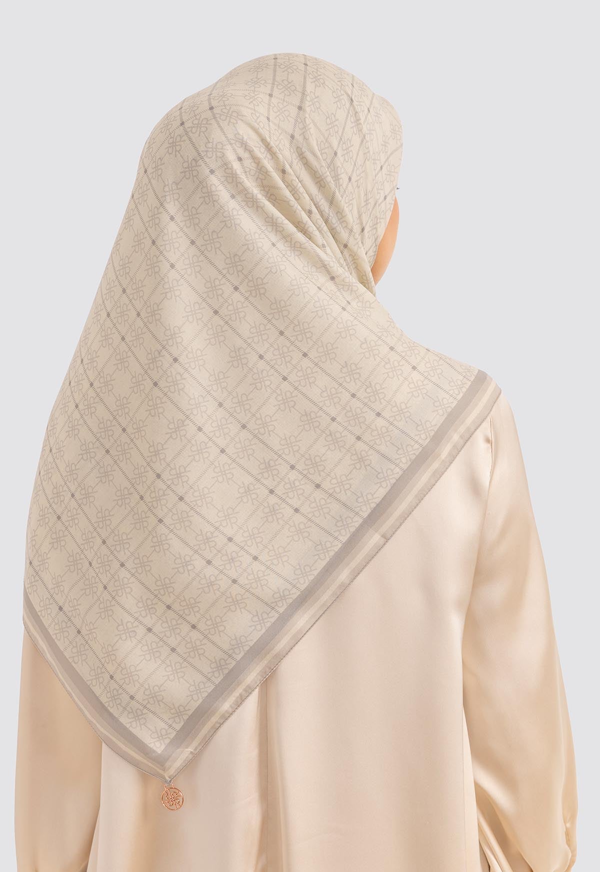 ESHAL SCARF