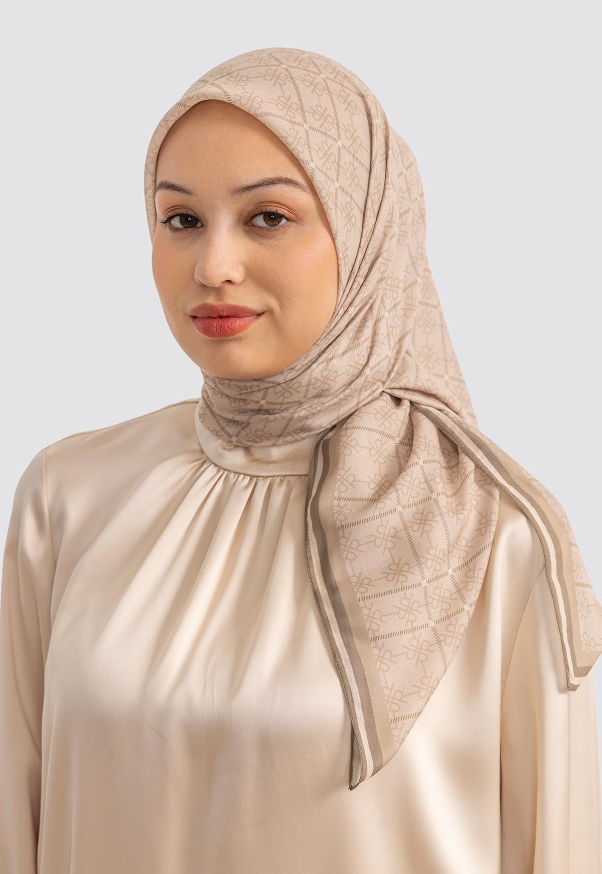 ESHAL SCARF