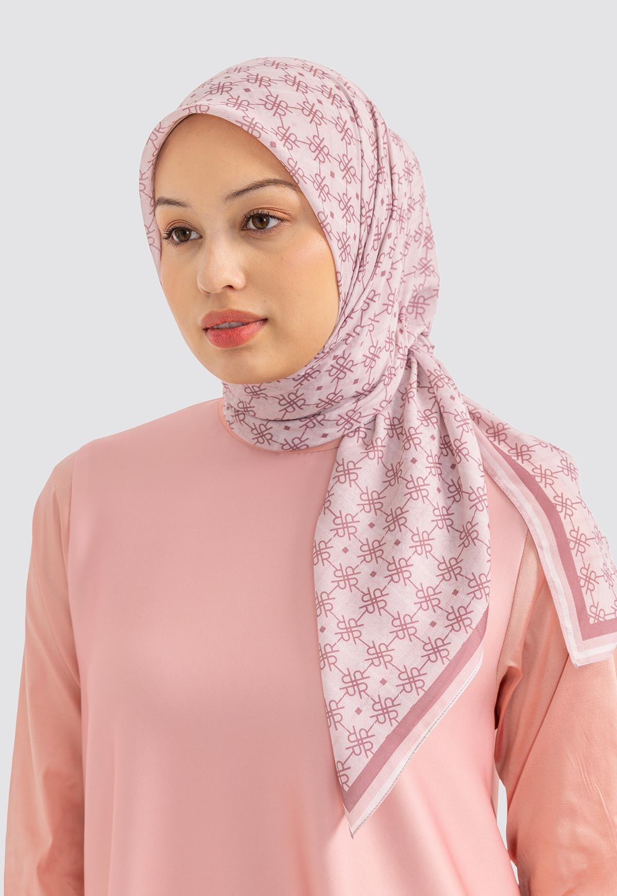 ESHAL SCARF