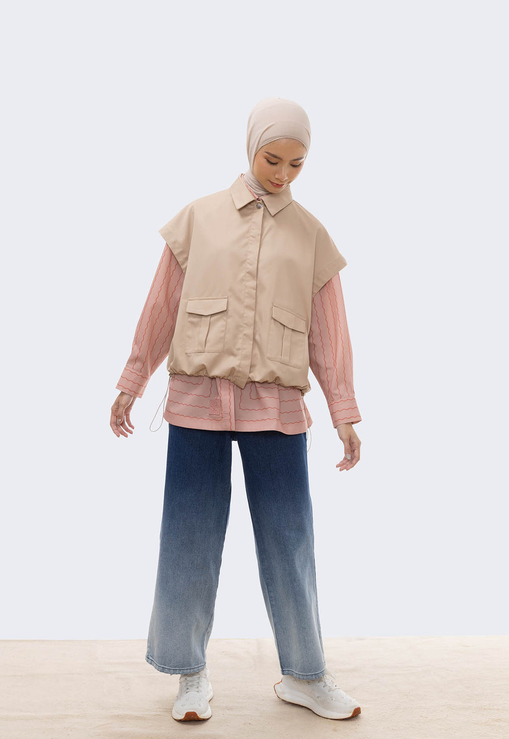 DELTA VEST