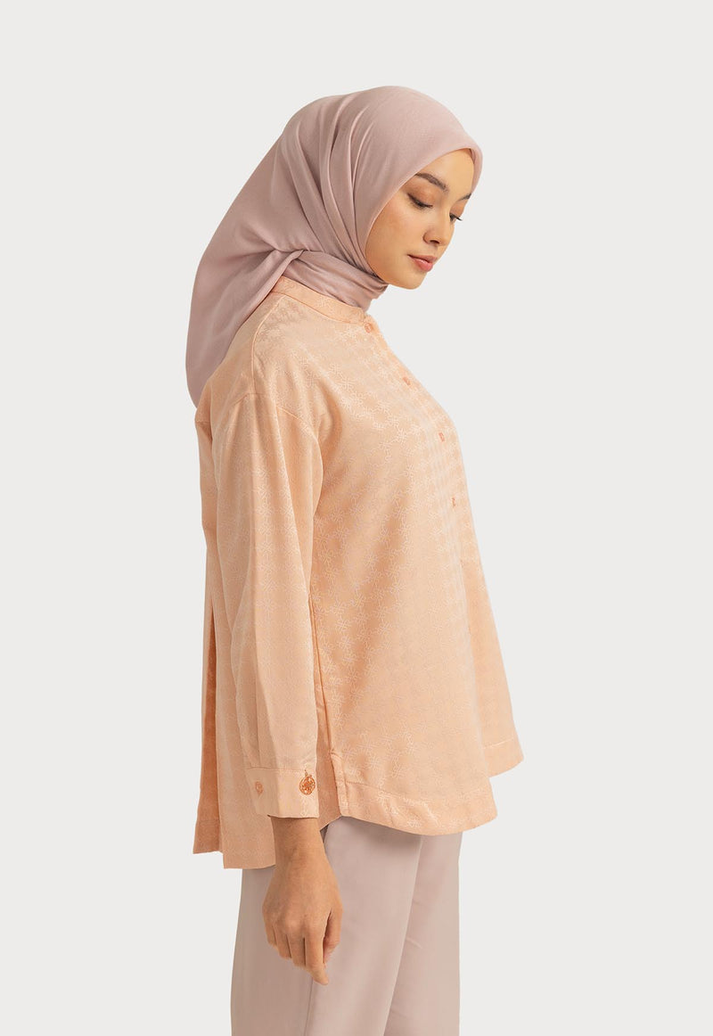 AMNA TOP