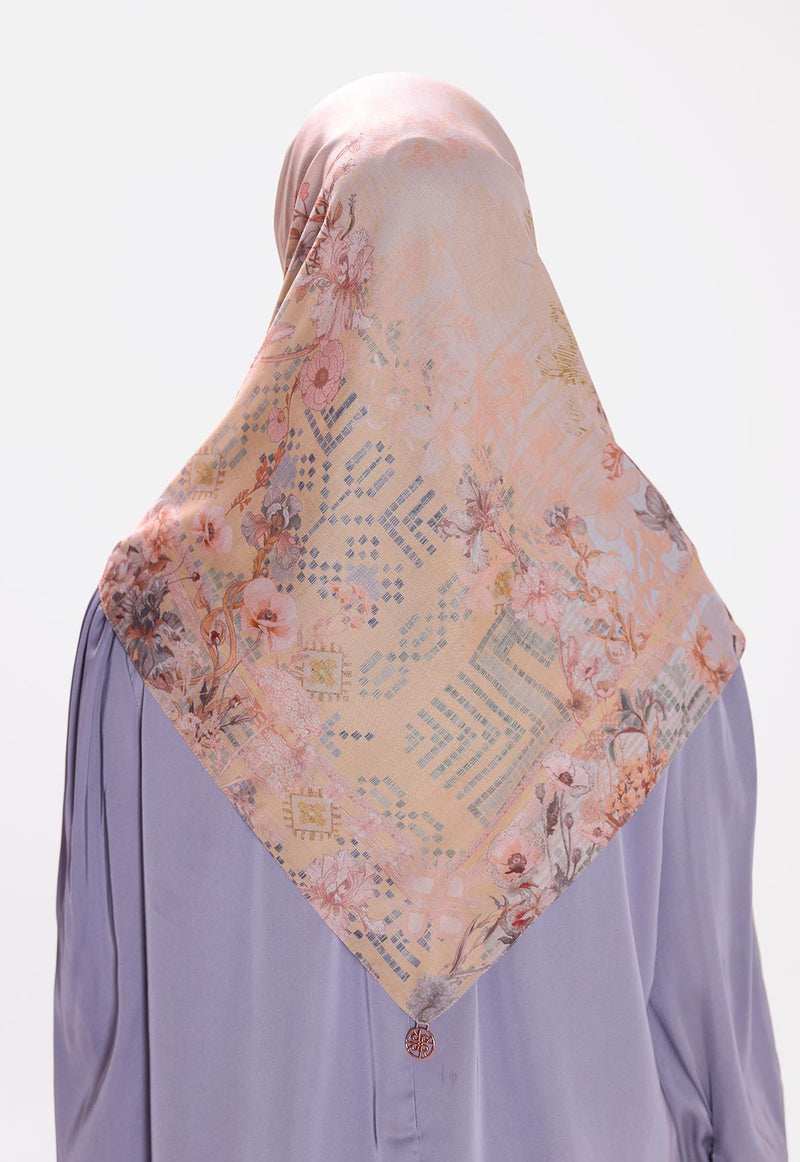 HAIFA SCARF