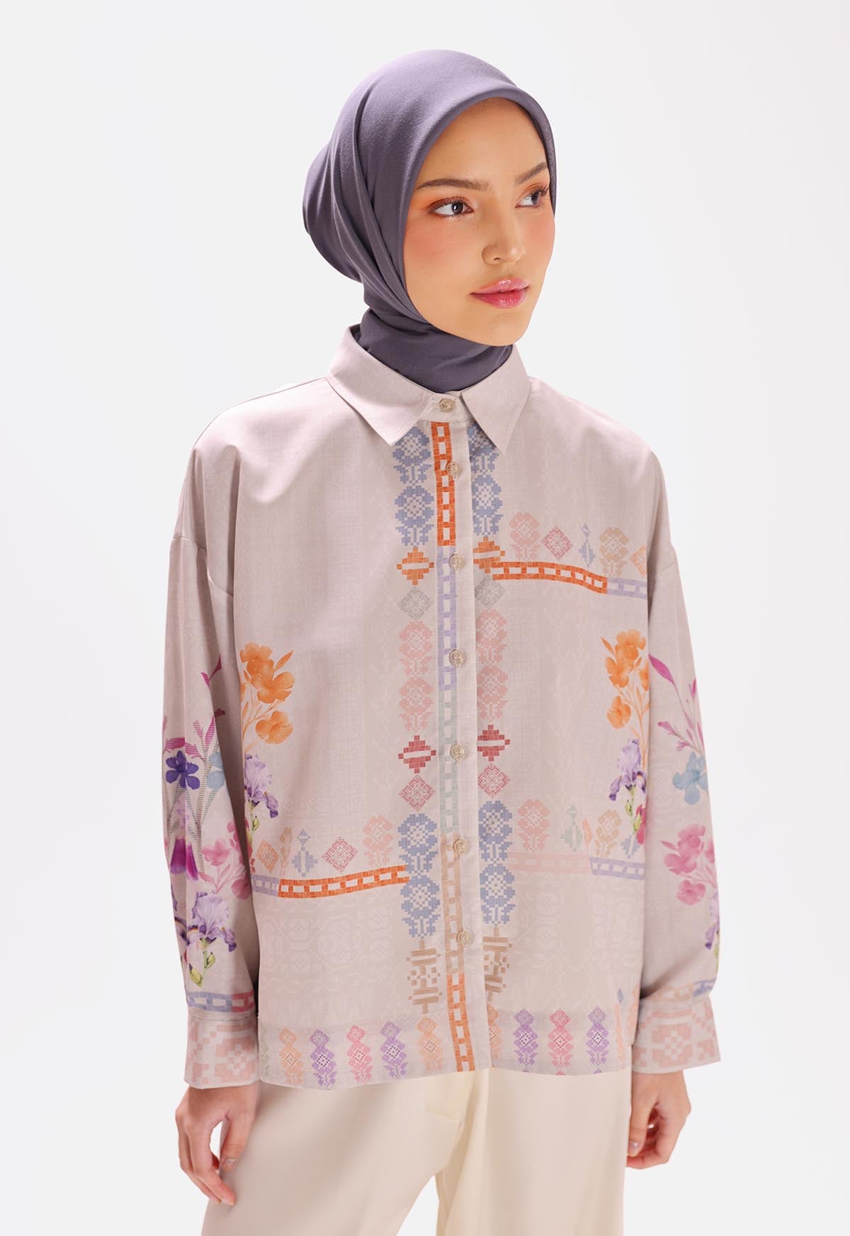 RISS TOP – RiaMiranda