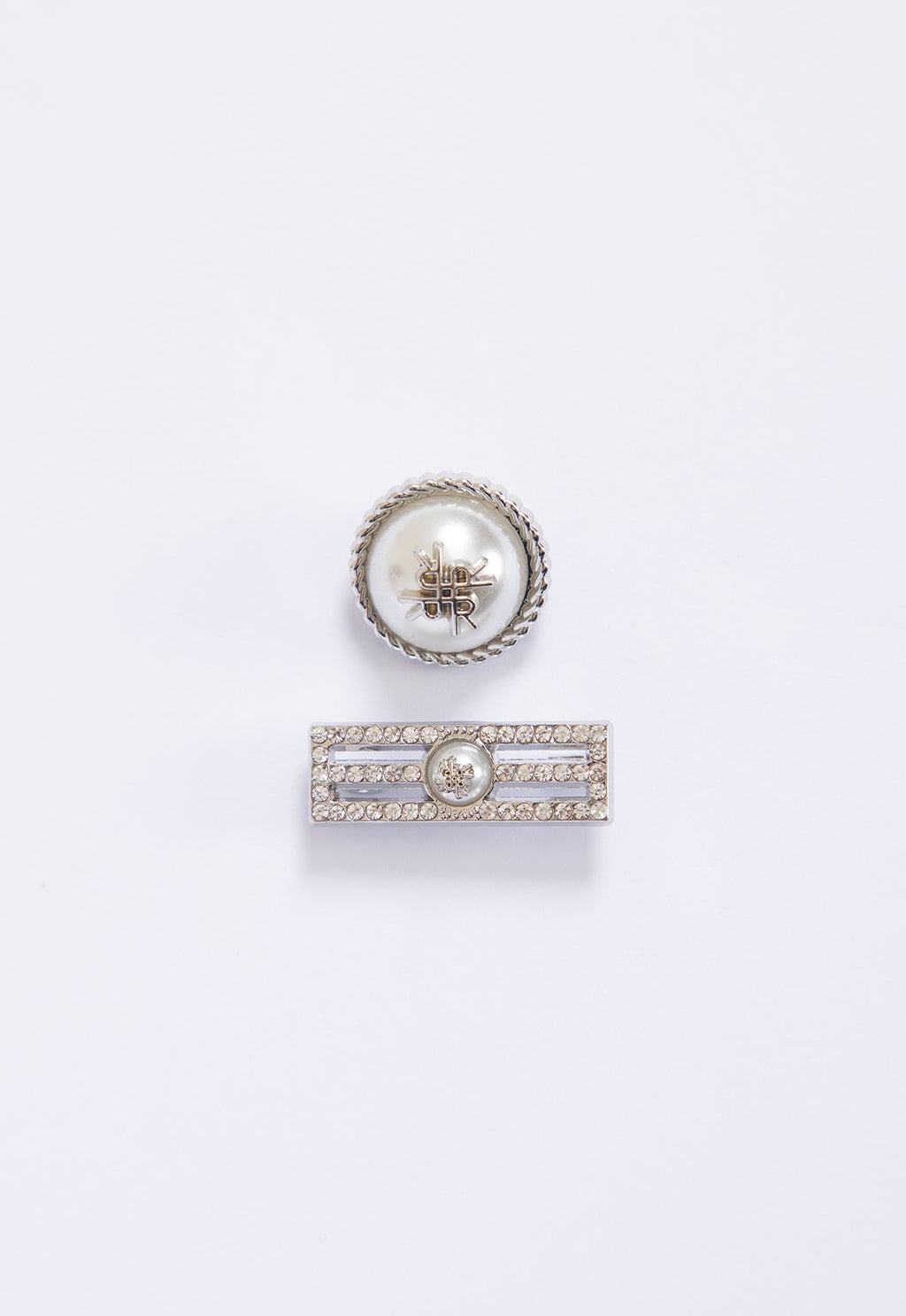 MINOR DEFECT R10 - NAILA PIN SET