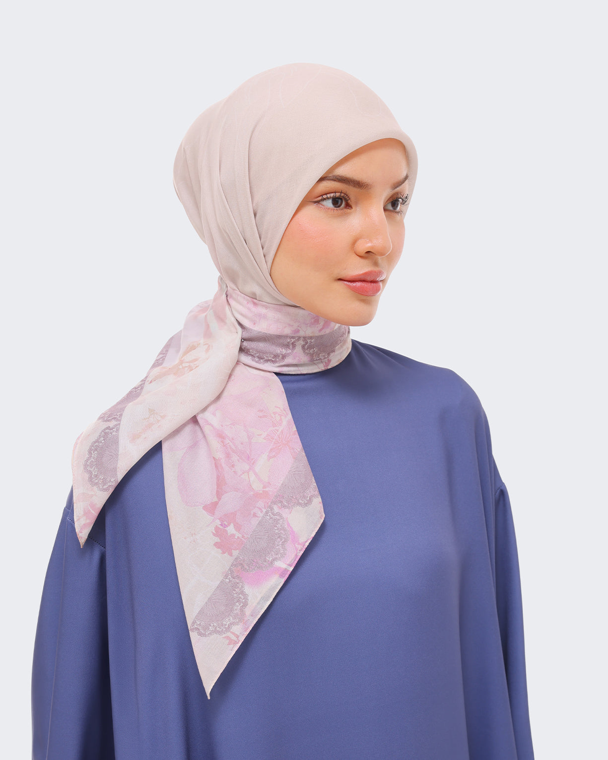 AVIA SCARF
