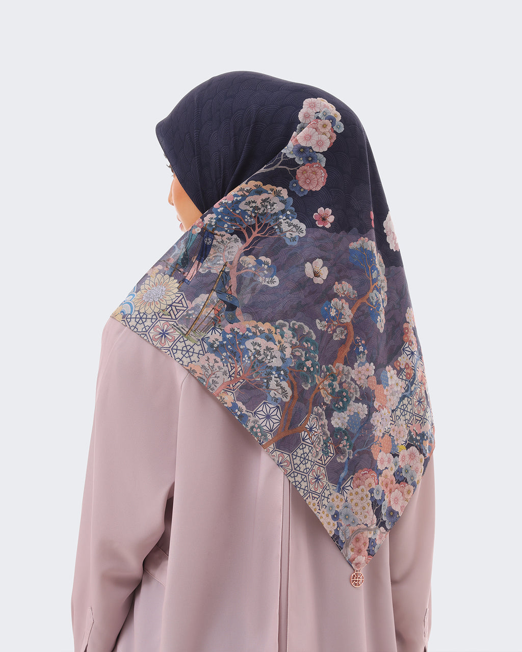 HIKARI SCARF