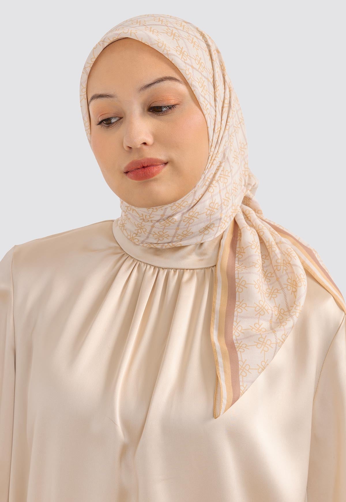 ESHAL SCARF