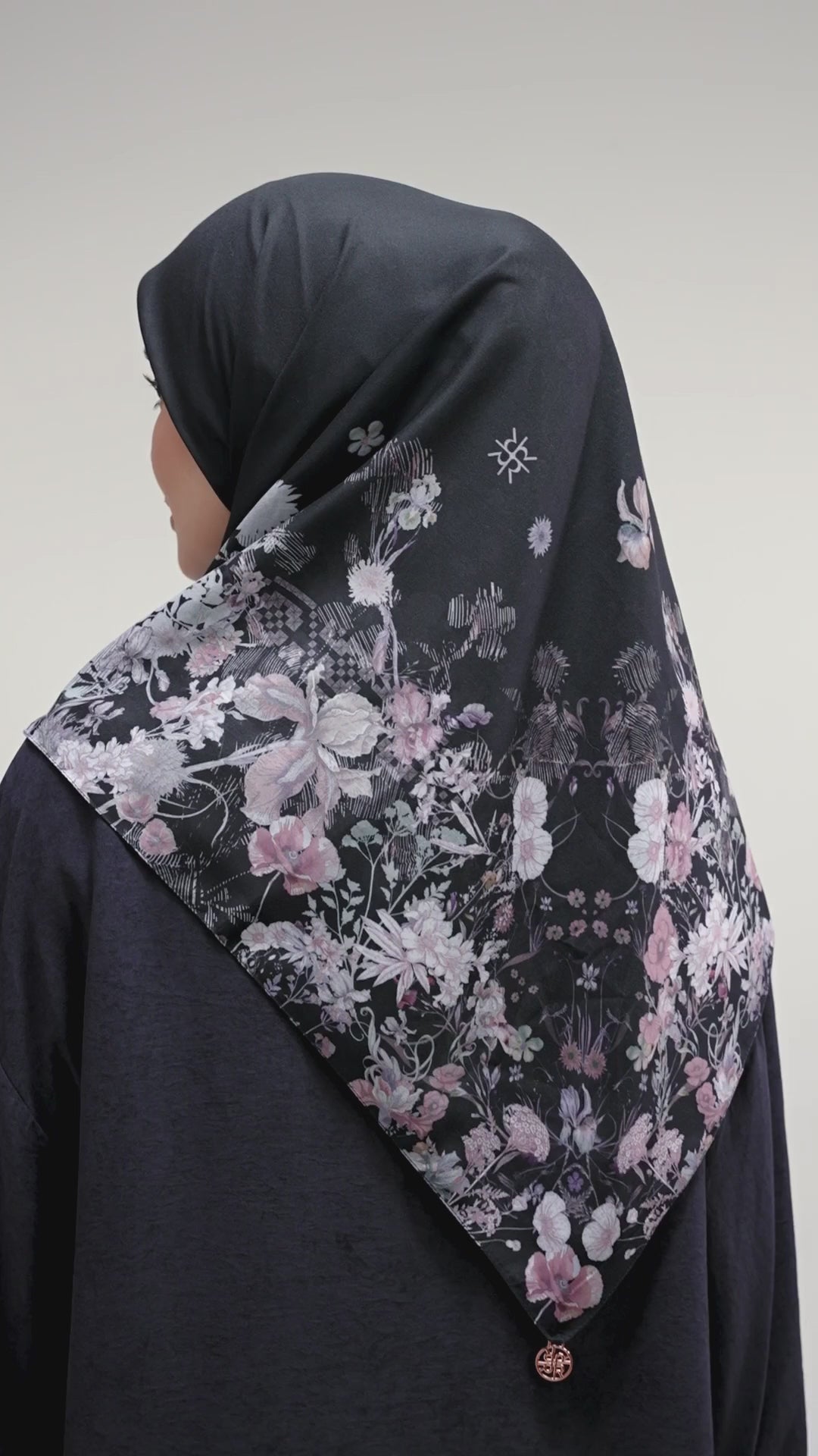 SALMA SCARF