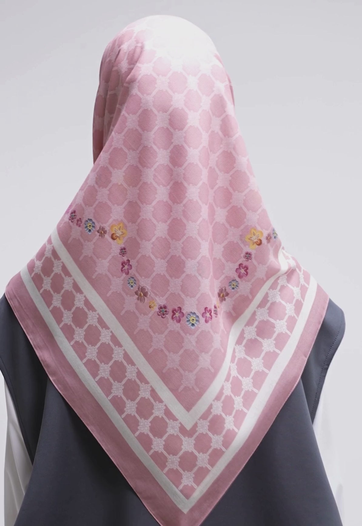 DAISY SCARF