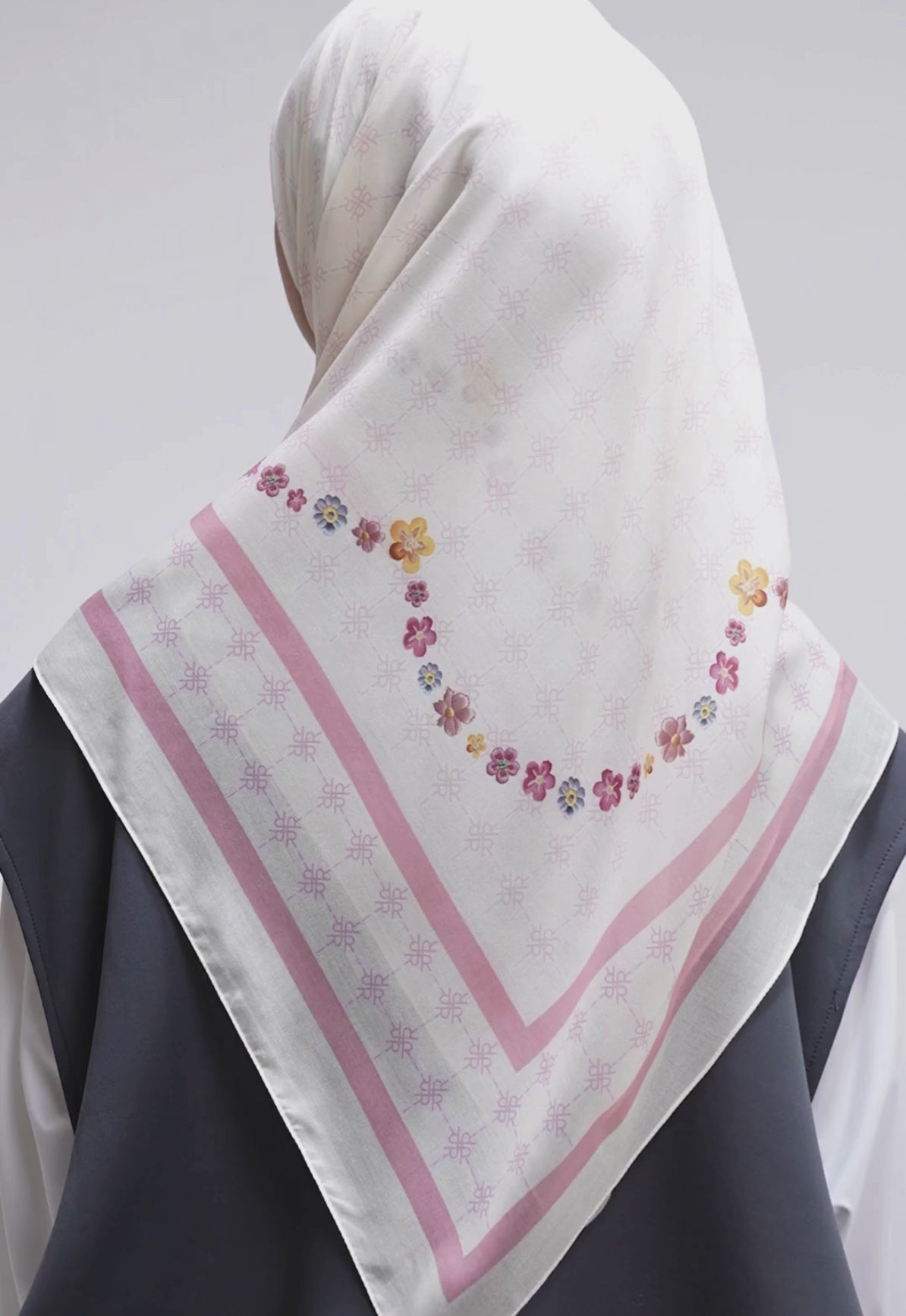 DAISY SCARF