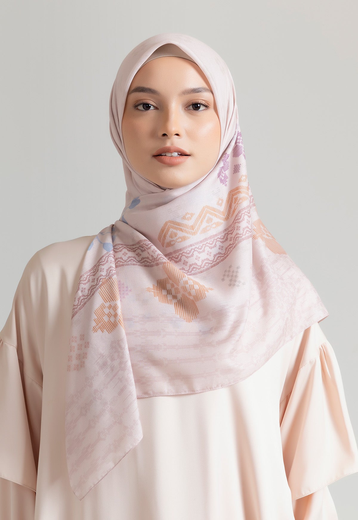 ARAIA SCARF