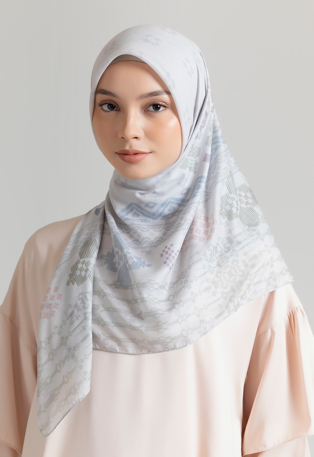 ARAIA SCARF