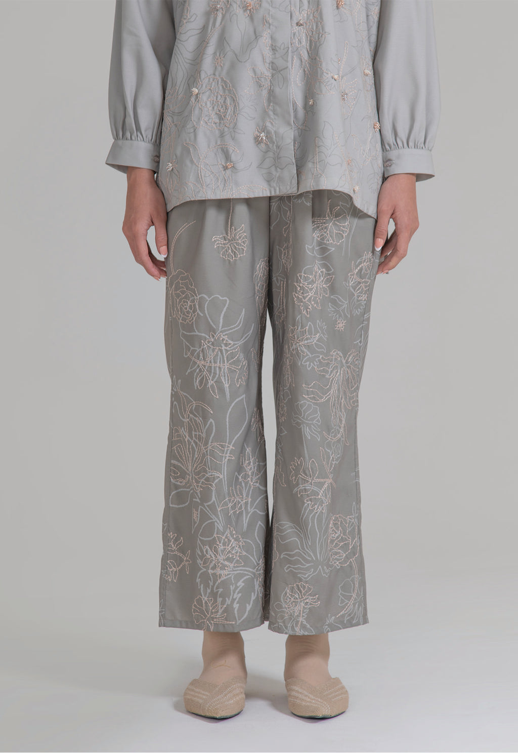 OUTLINE PANTS