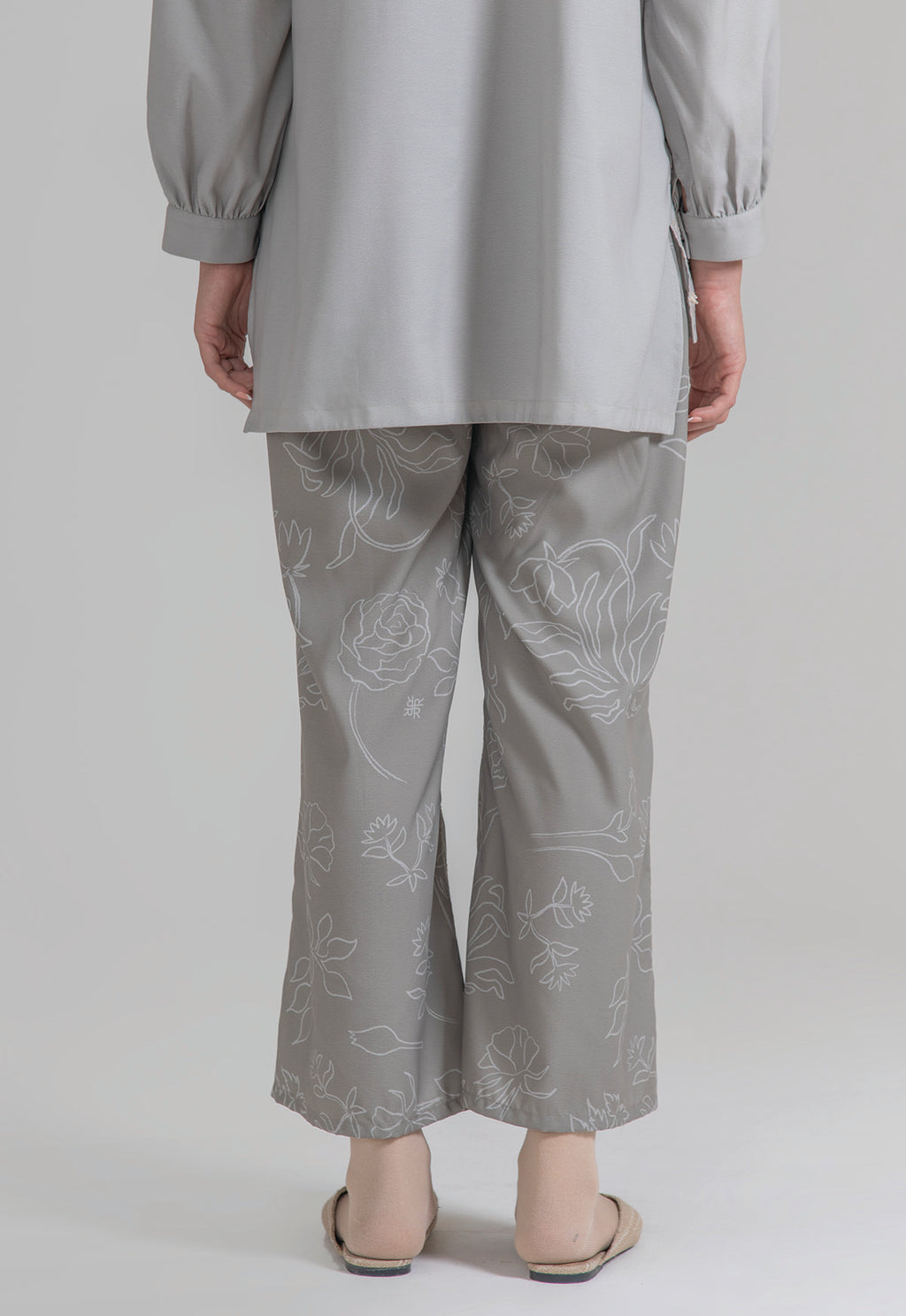 OUTLINE PANTS